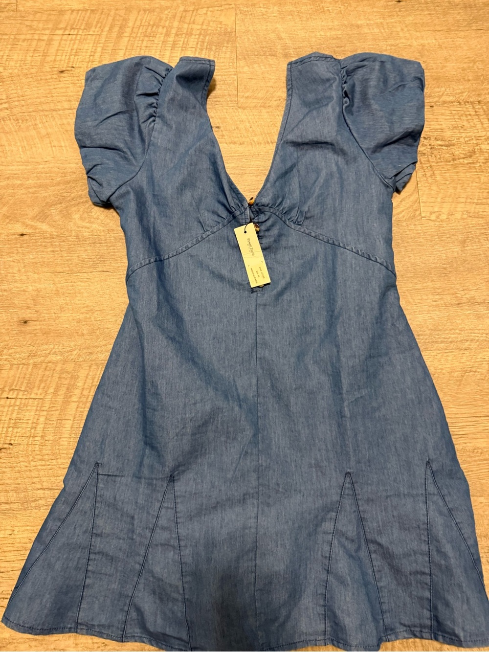 Women’s Blue Chambray Puff-Sleeve Dress